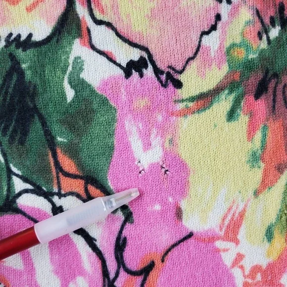 Neiman Marcus Sweater Womens Small Floral Cashmere Scoop Neckline Pullover - Picture 12 of 15